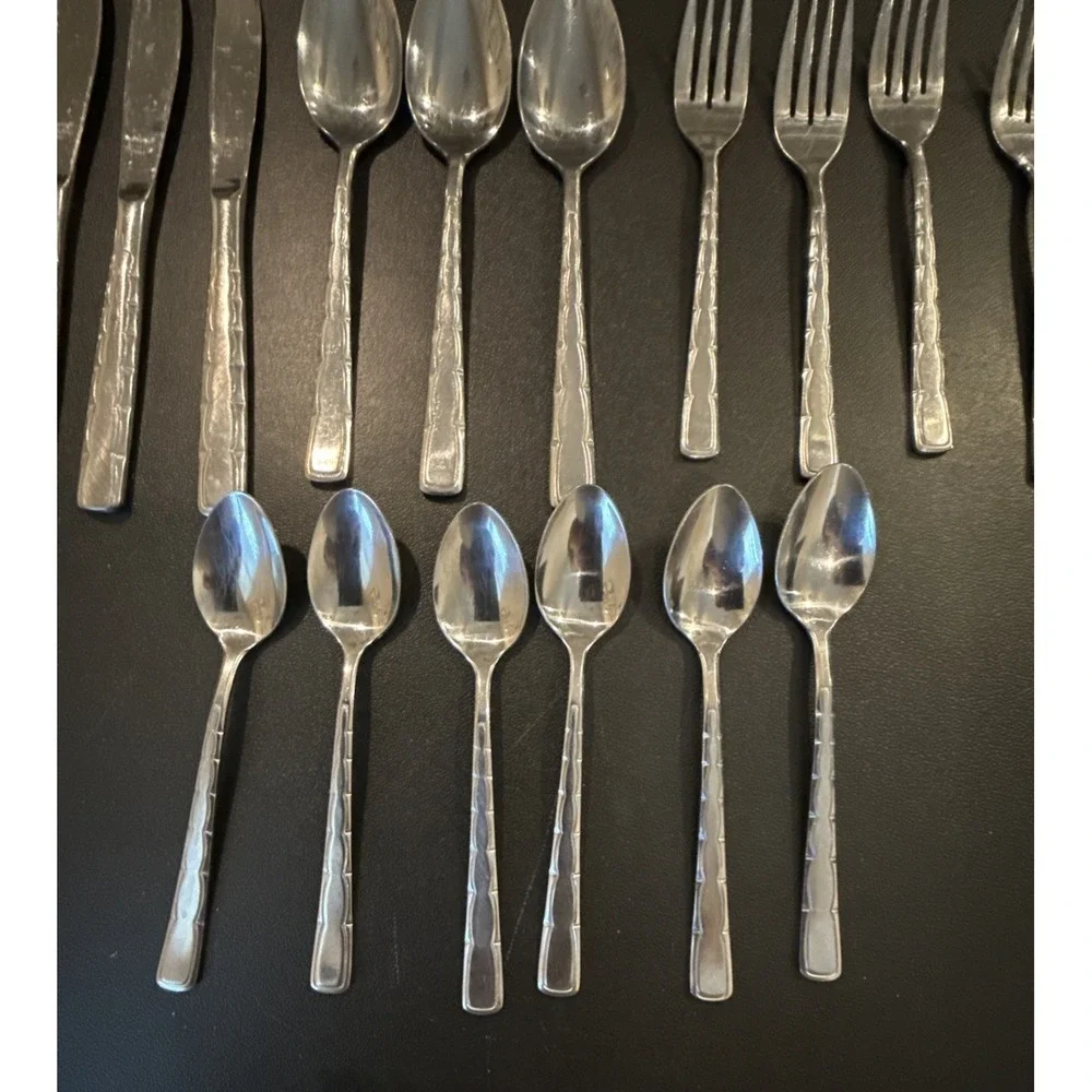 Swagger Reed & Barton Rebacraft  Stainless Steel Korea Flatware 18 Pieces‎ VTG